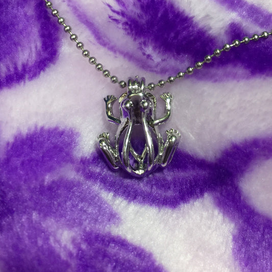 Frog Single-Pearl Cage Pendant (Silver Plated)