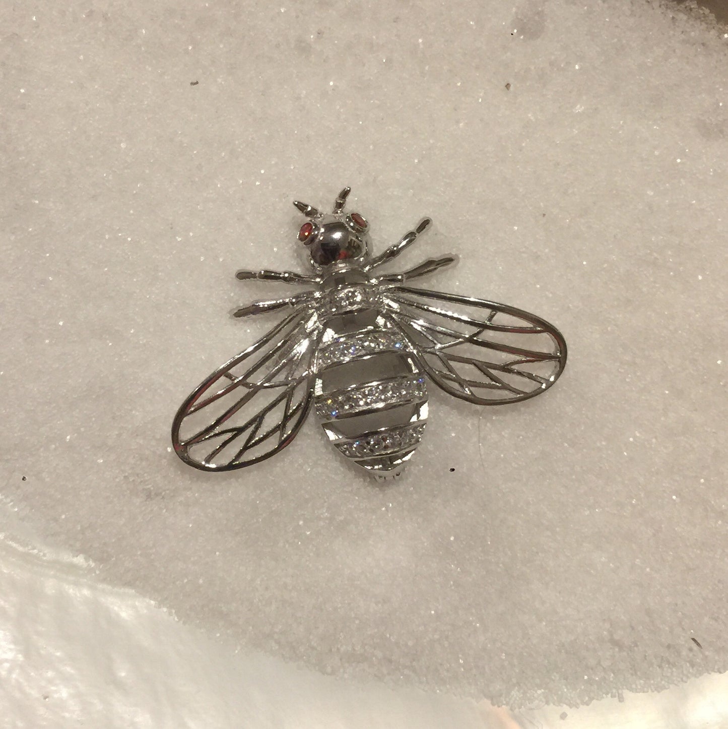 Red Eyed Bumble Bee Single Pearl Cage Pendant (Sterling Silver)