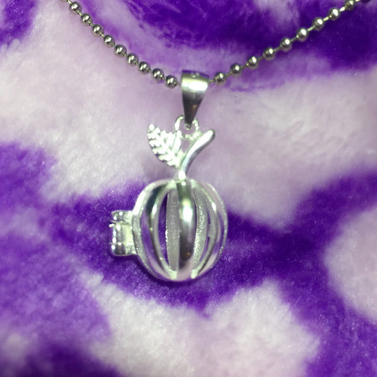 Apple Single-Pearl Cage Pendant (Sterling silver)