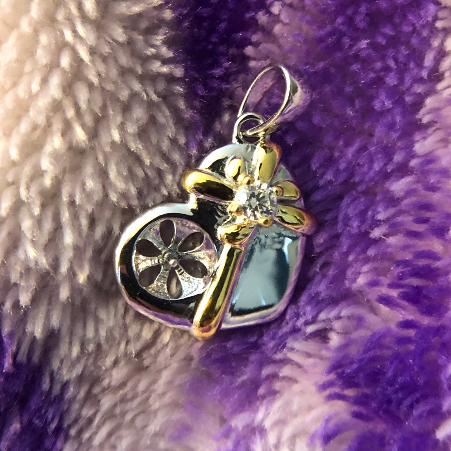 Cross Your Heart Single-Pearl Pendant Mounting (Sterling silver)