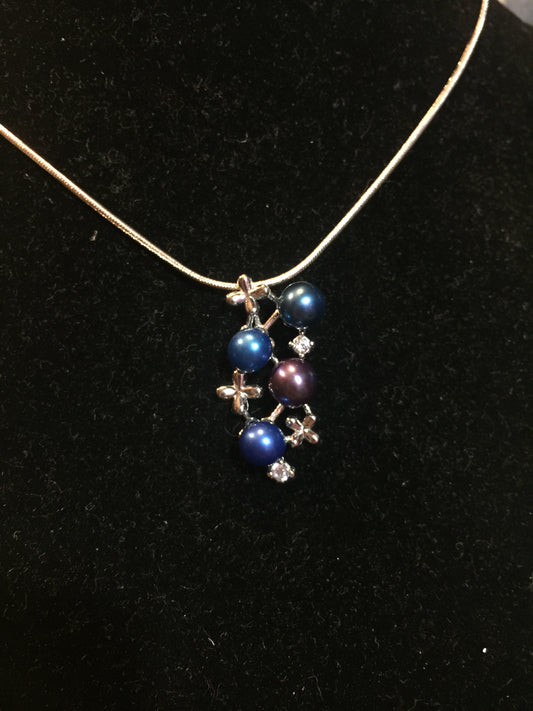 Four Square Multi-Pearl Necklace (Sterling silver)