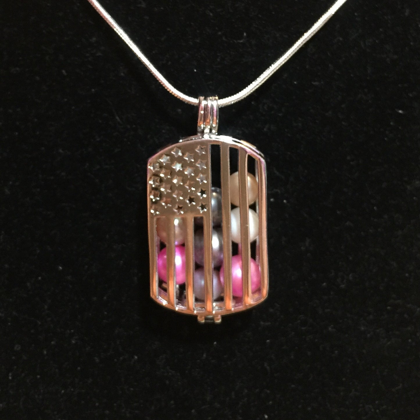 American USA Flag Dog Tag Multi-Pearl Cage Pendant (Sterling silver)