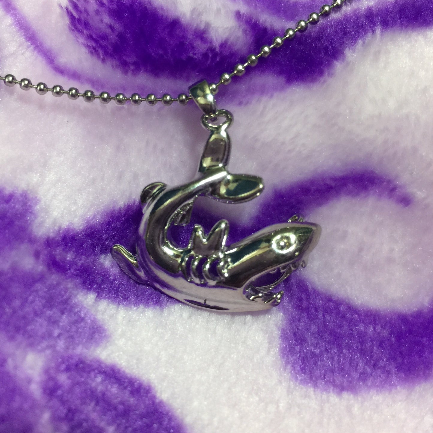 Shark Single-Pearl Cage Pendant (Silver Plated)