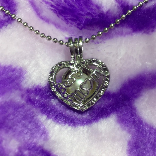 Best Mom Single-Pearl Cage Pendant