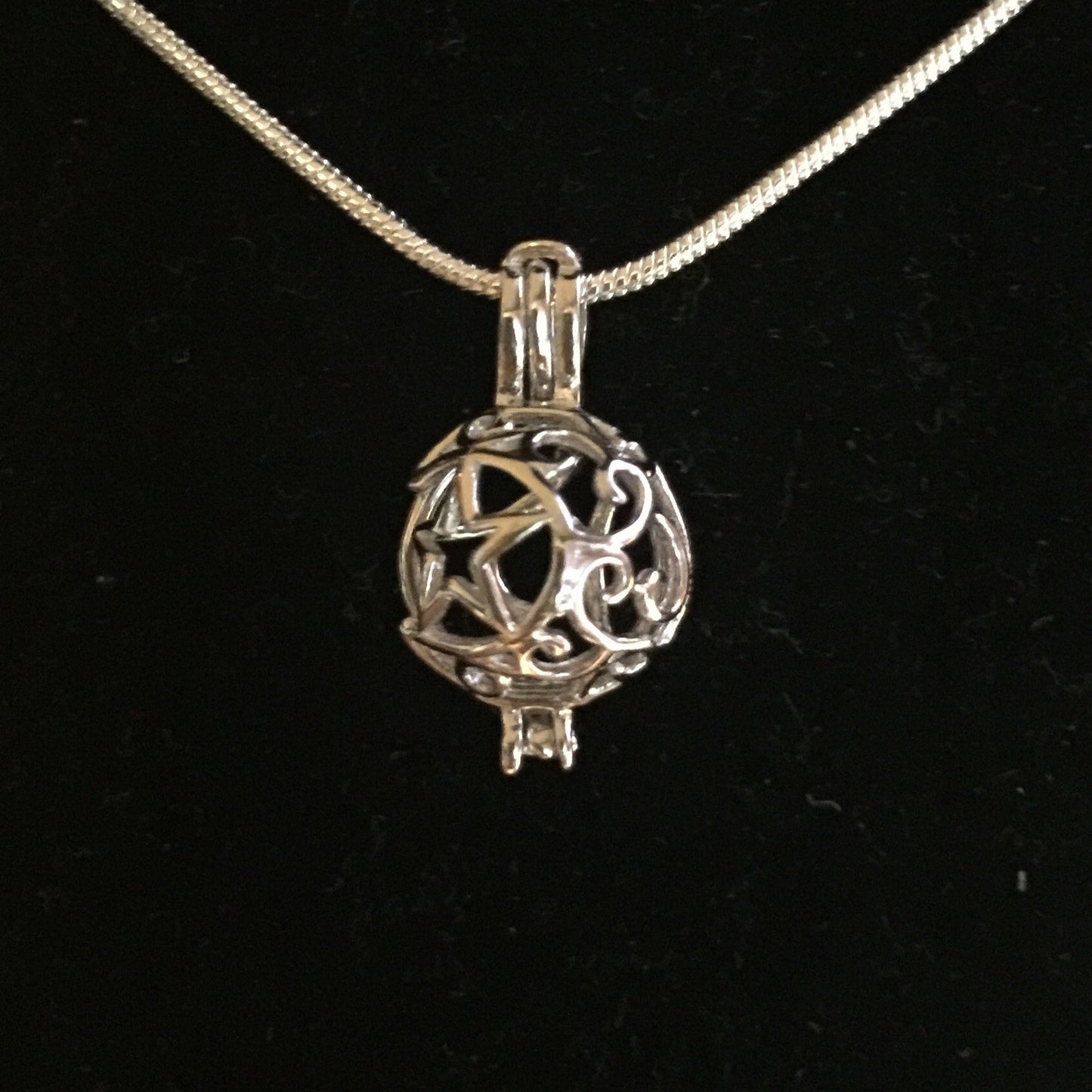 Moon and Star Single-Pearl Cage Pendant (Sterling Silver)