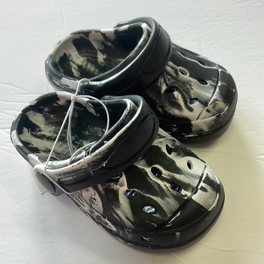 Youth Swiggles Camo Clog Shoe