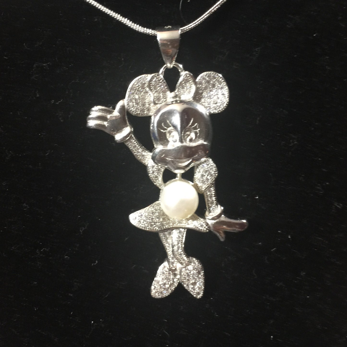 Minnie Mouse Tall Single-Pearl Pendant Mounting (Sterling silver)
