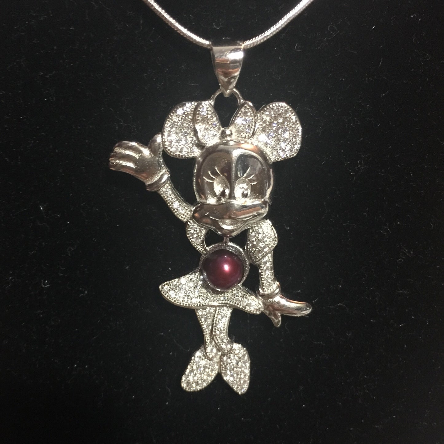 Minnie Mouse Tall Single-Pearl Pendant Mounting (Sterling silver)