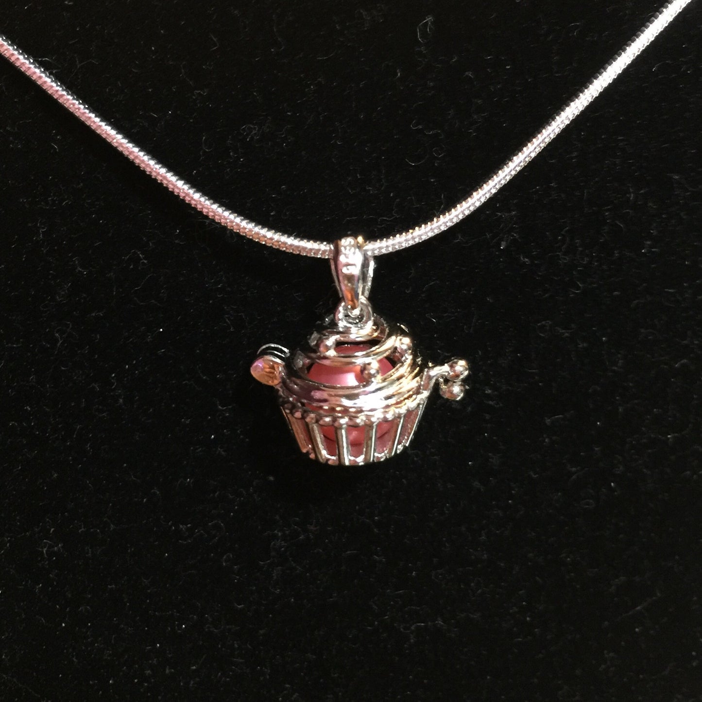 Cupcake Single Pearl Cage Pendant (Sterling Silver)